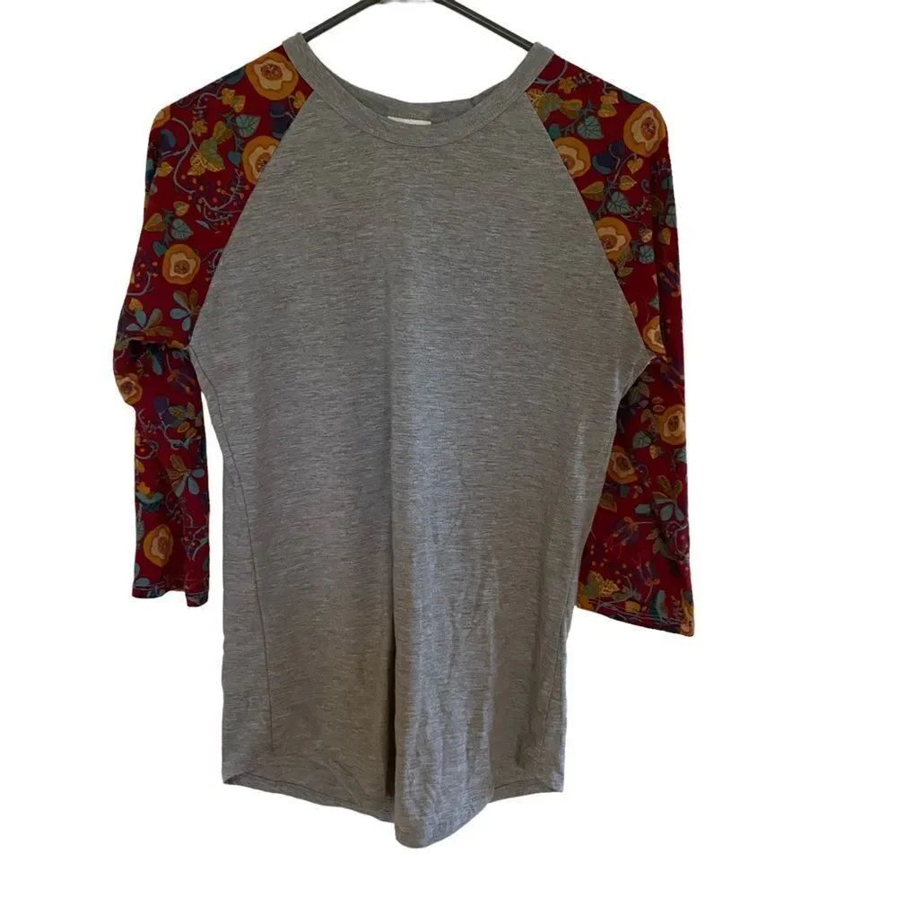 LulaRoe XS baseball Cut Tee gray maroon floral 3/4 sleeves